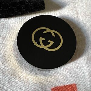 Gucci Compact Powder